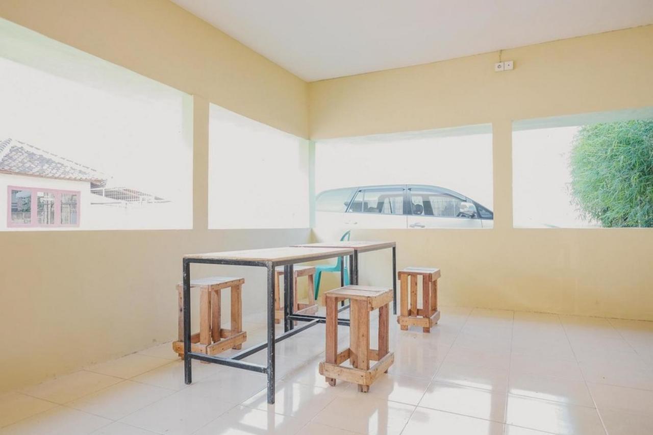 Hotel RedDoorz near RS Imanuel Lampung Bandar Lampung Exterior foto
